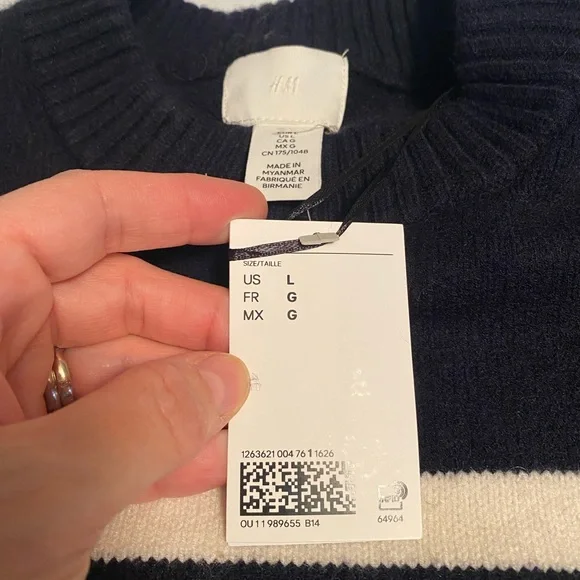 H&M Women’s Fine Knit Striped Crewneck Sweater NWT Size Large - Picture 3 of 5